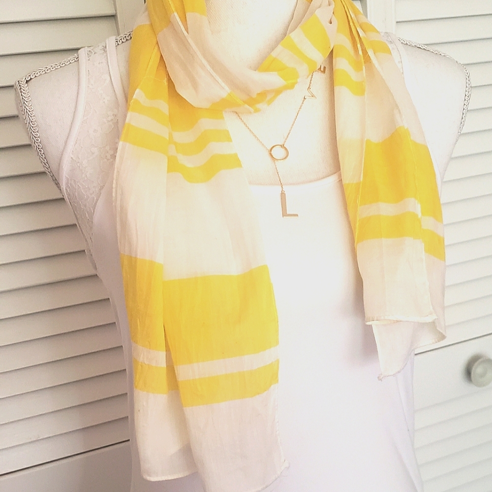 90s Vintage Striped Yellow and White Lightweight Scarf